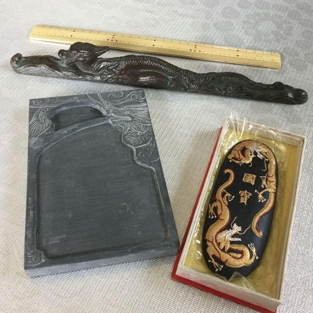 龍にこだわった書道用具（昭和のビンテージ特大龍型文鎮と龍の硯と墨） 龍にこだわった書道用具（昭和のビンテージ特大龍型文鎮と龍の